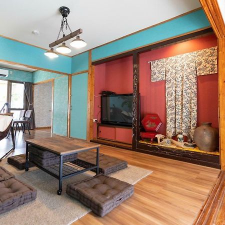 沖縄古民家お宿ななつぼし Okinawa Traditional House Nanatsuboshi Naha Kültér fotó